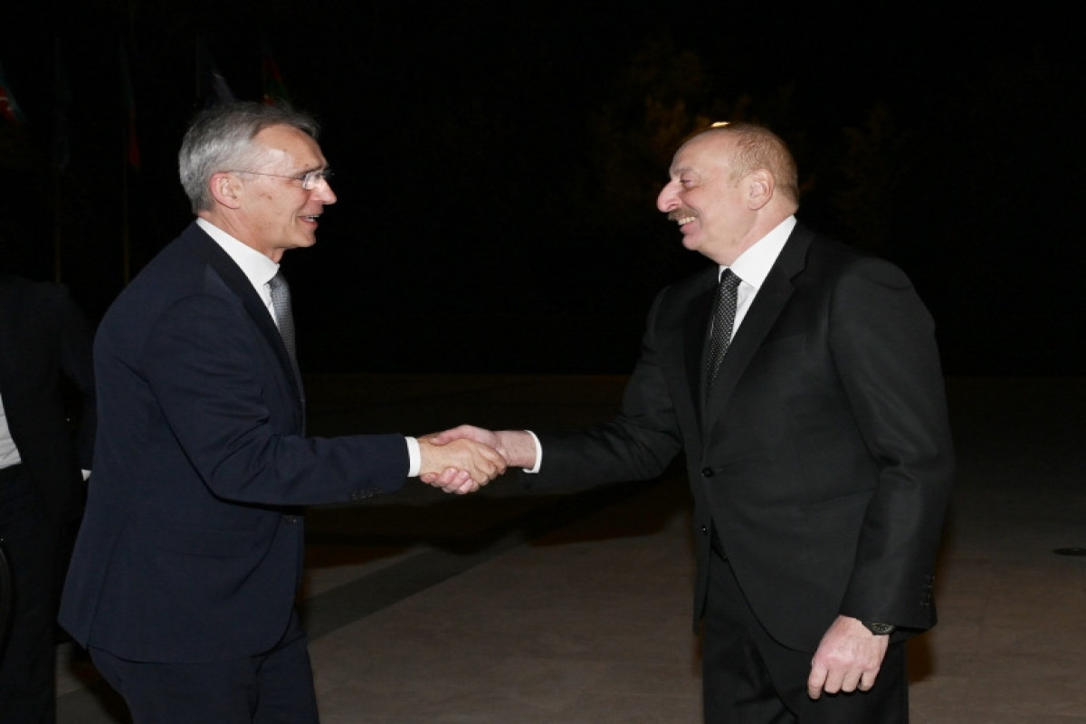 Генеральный секретарь НАТО поблагодарил Азербайджан за гуманитарную помощь Украине