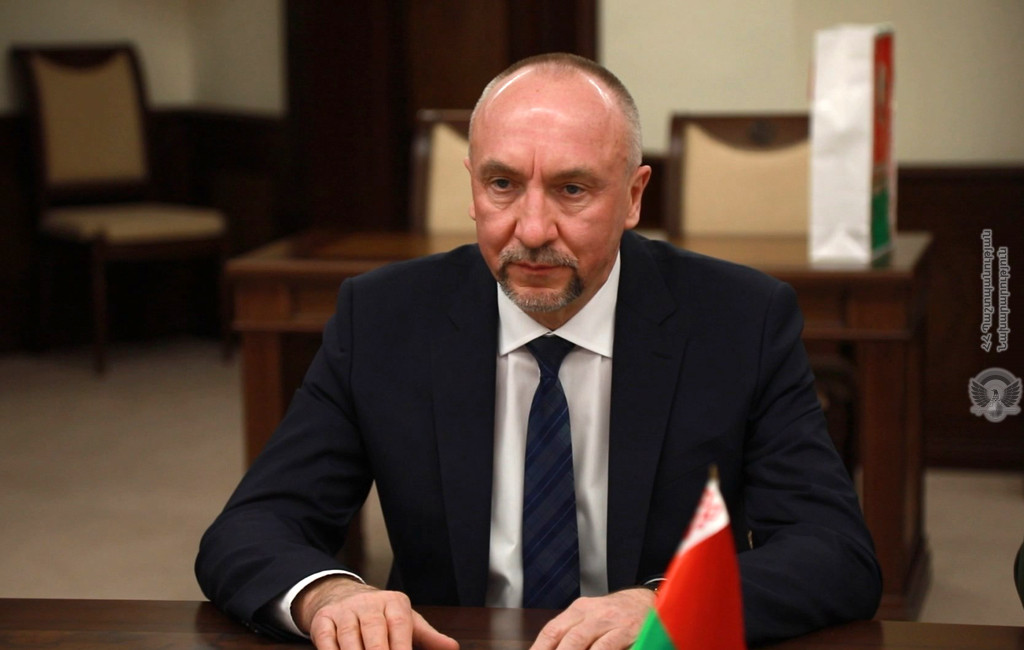 Конечно, в армяно-белорусских отношениях присутствуют определенные политические моменты, но каких-либо вопросов нет։ посол Беларуси