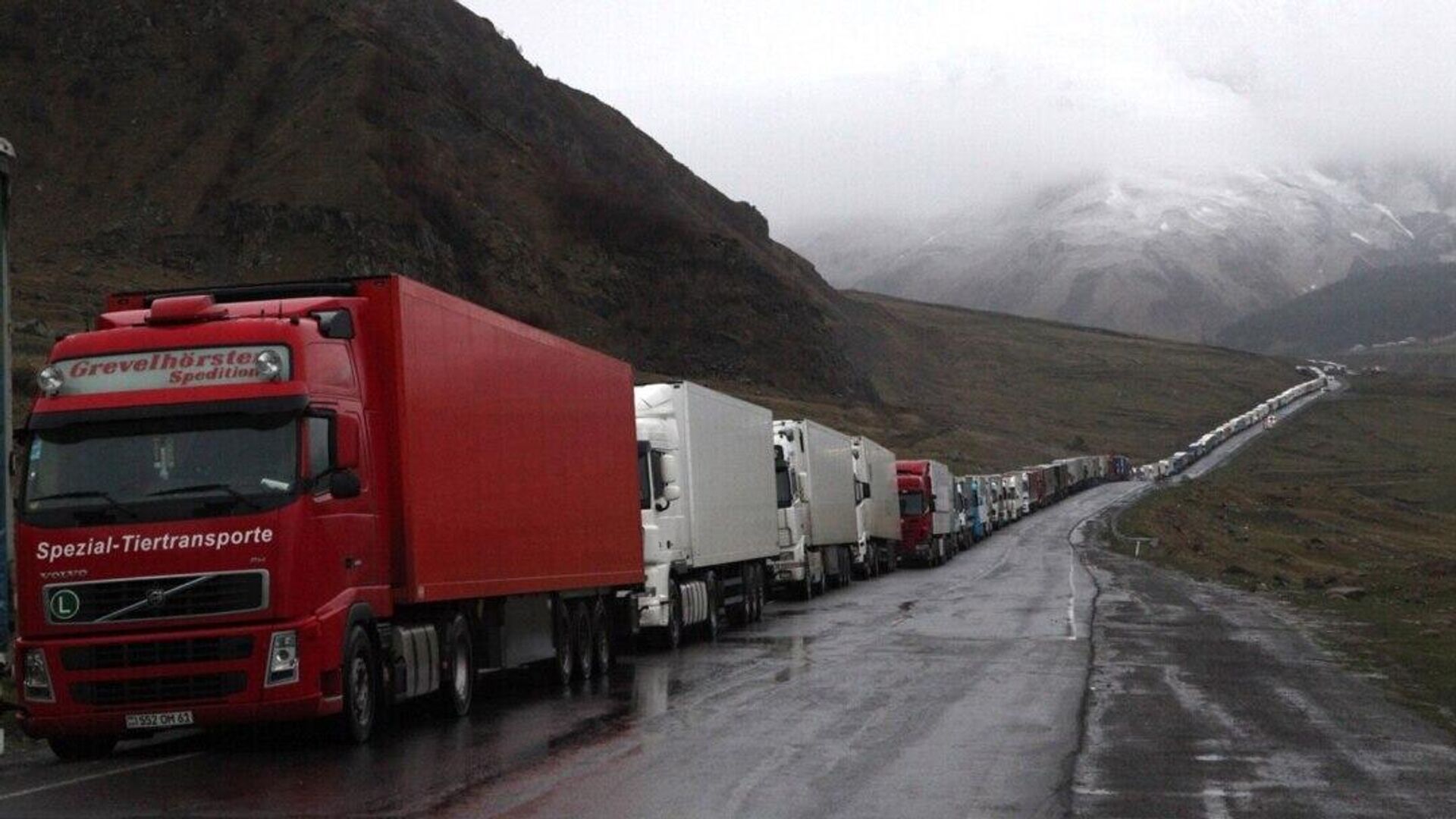 Փորձեք հասկանալ տրամադրությունները ՌԴ–ում և լուծել հարցը. բեռնափոխադրողների խնդրի մասին ԱԳ նախարարի առաջարկը Գառնիկ Դանիելյանին