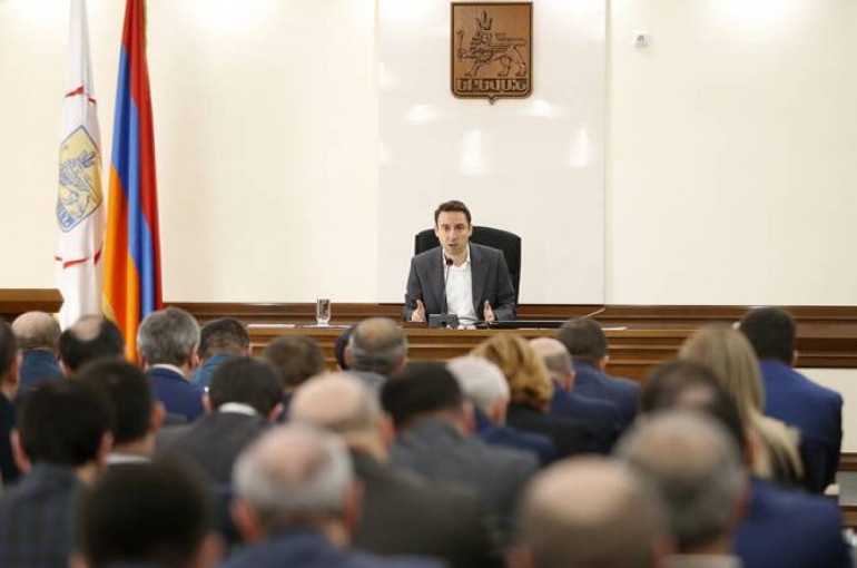 Մեկնարկել է Երևանի ավագանու նիստը․ ուղիղ միացում