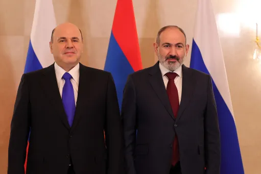 Премьер-министр России поздравил Никола Пашиняна с Днем независимости Армении