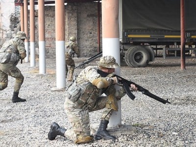 Հրաձգային ստորաբաժանումների զինծառայողների հետ անցկացվել են մարտավարական պարապմունքներ