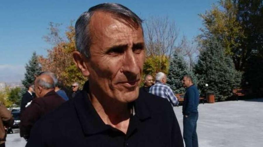 «Վերջը մի անգամ թագավոր պիտի սիրե՞նք». Ռազմիկ Պետրոսյանը իշխանության կողքին է
