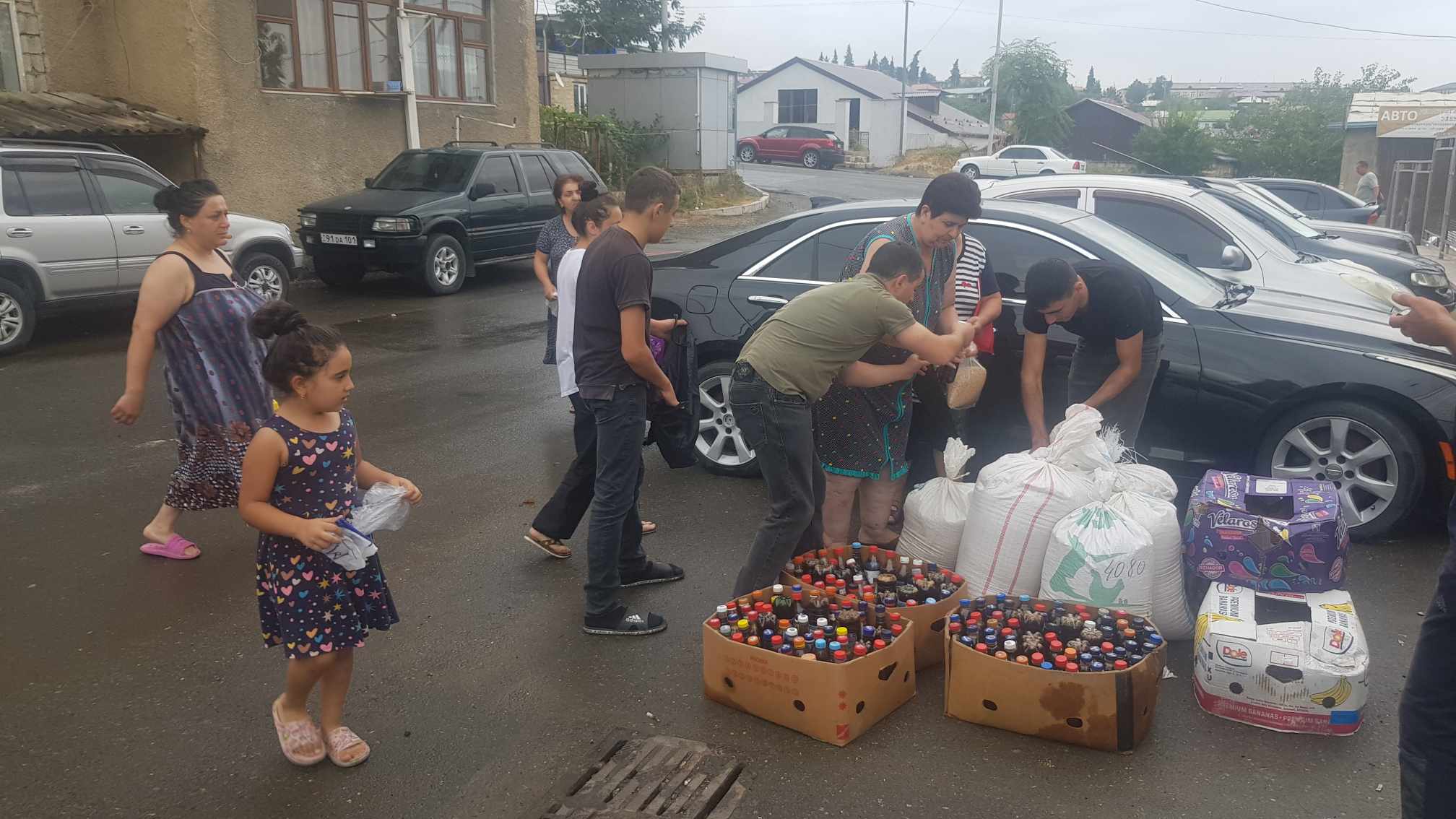 Ճարտարցիները դոշաբի և կորկոտի 3-րդ խմբաքանակն են հասցրել Ստեփանակերտ 