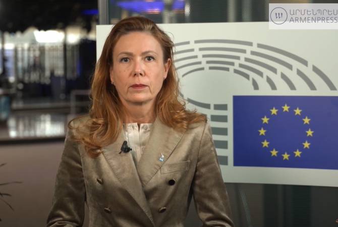 Եվրախորհրդարանի պատգամավորը ԵՄ-ին կոչ է անում չընդունել Էրդողանի ժխտողական ամբիցիաները (տեսանյութ)