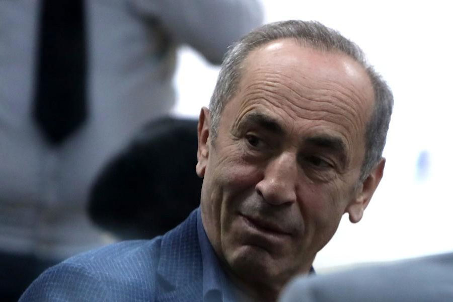 «Ժամանակ»․ Դարձ ի շրջանս յուր. Քոչարյանը փորձում է համախմբել մանր-մունր կուսակցություններ