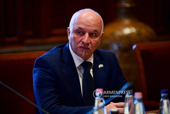 Сдвинулась льдина, простоявшая 12 лет: депутат-армянин Парламента Венгрии высоко оценивает визит президента Армении