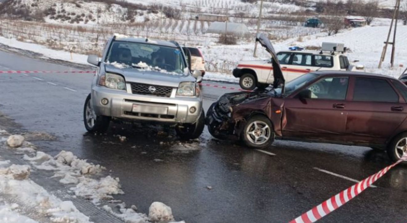 Վթար՝ Իջևան-Բերդ ավտոճանապարհին. տուժած վարորդը և ուղևորը տեղափոխվել են հիվանդանոց