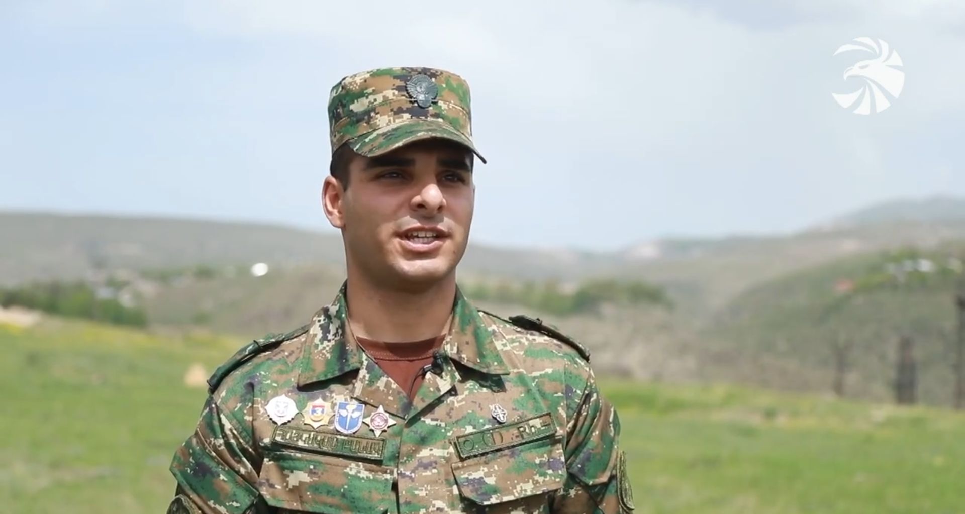 Անակնկալ զինվորին՝ օրինակելի ու կարգապահ ծառայության համար. ՊՆ (տեսանյութ)