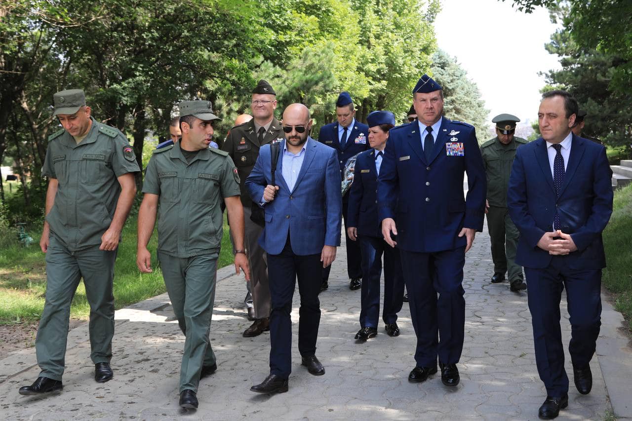 В Армении находится делегация Национальной гвардии Канзаса США
