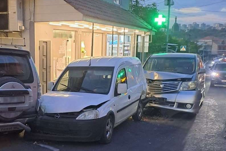 Ավտովթար-վրաերթ՝ Արմենակյան փողոցում