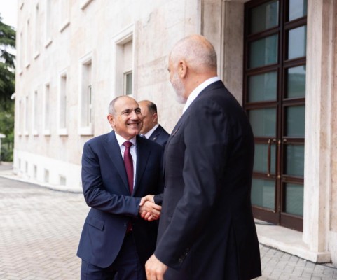 Ալբանիայի վարչապետն անդրադարձել է իր ու Փաշինյանի հանդիպմանը