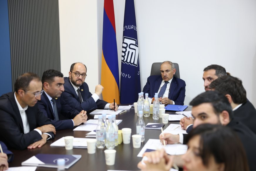 Փաշինյանի գլխավորությամբ տեղի է ունեցել «Քաղաքացիական պայմանագիր» կուսակցության Վարչության նիստ