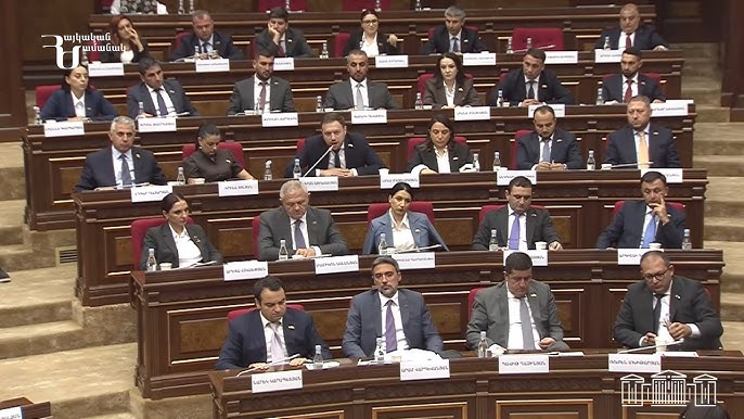 «Ուժեղ Հայաստան»-ը քննարկում է ԱԺ երեք մշտական հանձնաժողովների ղեկավարումը ստանձնելու հարցը. «Ժողովուրդ»