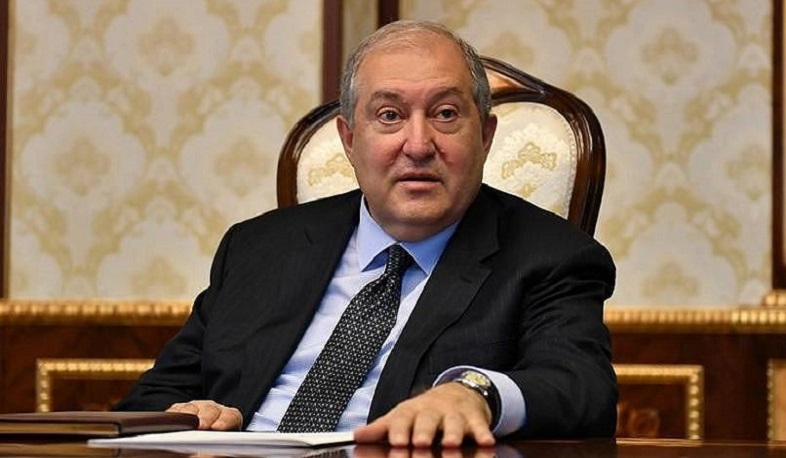 Որպես Հանրապետության նախագահ, ես կրկին գործիքներ չունեմ և չեմ բանակցում ո՛չ ադրբեջանական և ո՛չ էլ ռուսական կողմերի հետ․ Սարգսյան