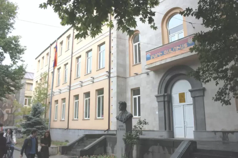 Շահումյանի անվան թիվ 1 հիմնական դպրոցում քաշքշուք է տեղի ունեցել աշակերտների միջև
