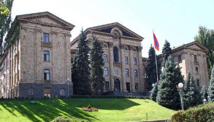 ԱԺ-ն մերժեց կենսաթոշակները պարենային և սպառողական զամբյուղի արժեքին հավասարեցնելու ընդդիմության առաջարկը