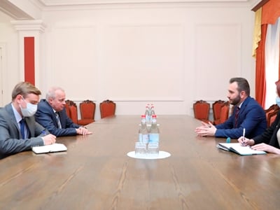 Հայկ Կոնջորյանը հանդիպել է ՀՀ-ում Ռուսաստանի դեսպանի հետ եւ քննարկել ռազմագերիների հարցը