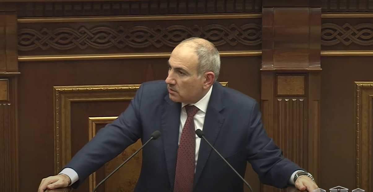 Ուզում է 107 անգամ հարցը տաք, այդ հարցն ուրիշ պատասխան չունի. Նիկոլ Փաշինյանը՝ Գառնիկ Դանիելյանին