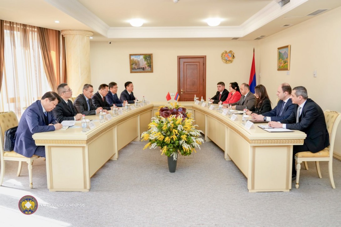 ՀՀ քննչական կոմիտեի նախագահի տեղակալն ու ՉԺՀ պատվիրակության ղեկավարը կարևորել են երկու երկրների ջանքերի համատեղումը՝ հանցավորության դեմ պայքարում