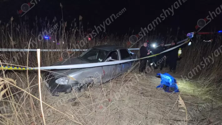 Երևան-Երասխ ավտոճանապարհին վարորդը «Lada Priora»-ով դուրս է եկել ճանապարհի երթևեկելի գոտուց, հայտվել դաշտամիջյան հատվածում․ նա մահացել է