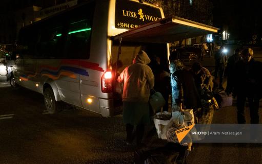 Արցախից բռնի տեղահանվածներին ՀՀ տեղափոխող վերջին ավտոբուսները դուրս են եկել Ստեփանակերտից