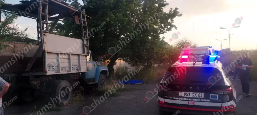 Դժբախտ պատահար Արմավիրի մարզում. 77-ամյա տղամարդը ծիրան հավաքելիս ծառից վայր է ընկել և տեղում մաhացել