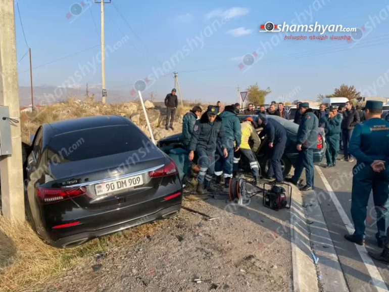 Մուղնիում բախվել են 2 «Mercedes»-ներն ու «Mitsubishi»-ն. կա 1 զnh, 2 վիրшվոր
