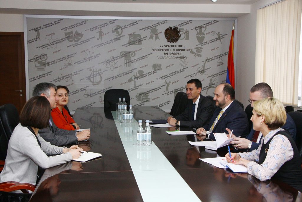 Արայիկ Հարությունյանը կարևորել է ԱԶԲ-ի աջակցությամբ իրականացվող ծրագրերը