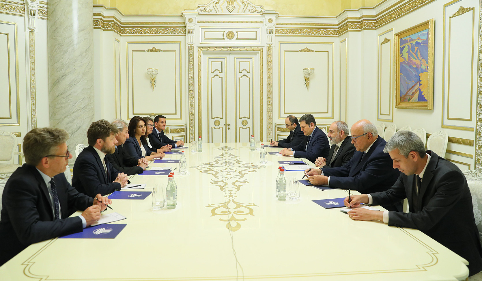 Ֆրանսիան մեր առաջնային գործընկերներից է. վարչապետն ընդունել է Օ դը Սեն շրջանային խորհրդի նախագահի պատվիրակությանը