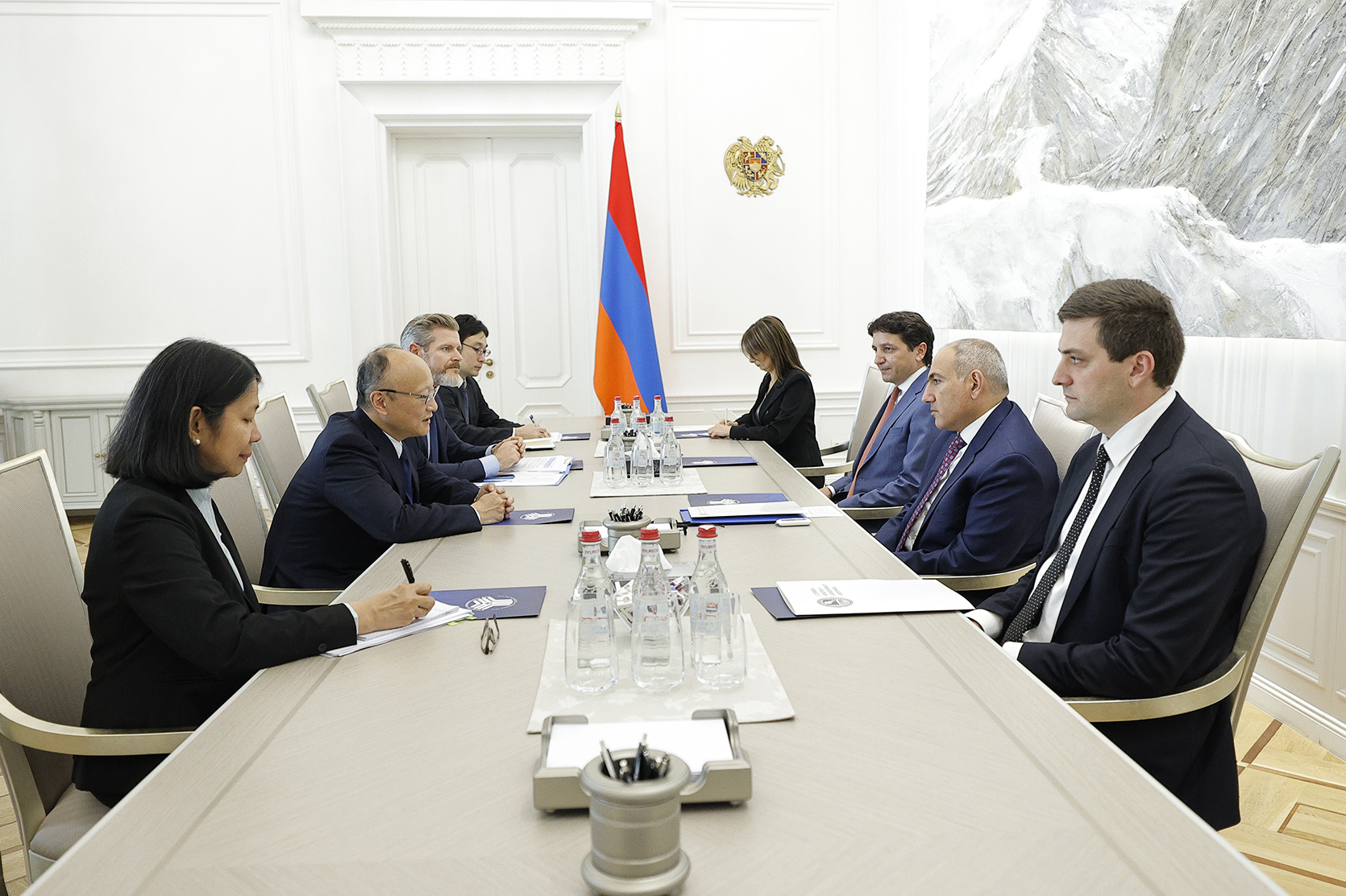 Փաշինյանը շեշտել է ՀՀ Կառավարության և ԱԶԲ-ի միջև համագործակցության հետևողական զարգացման փաստը