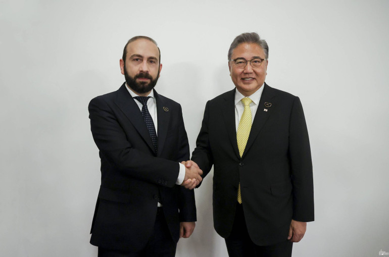 Արարատ Միրզոյանը Կորեայի ԱԳ նախարարին ներկայացրել է ԼՂ-ում ահագնացող հումանիտար ճգնաժամի մանրամասները