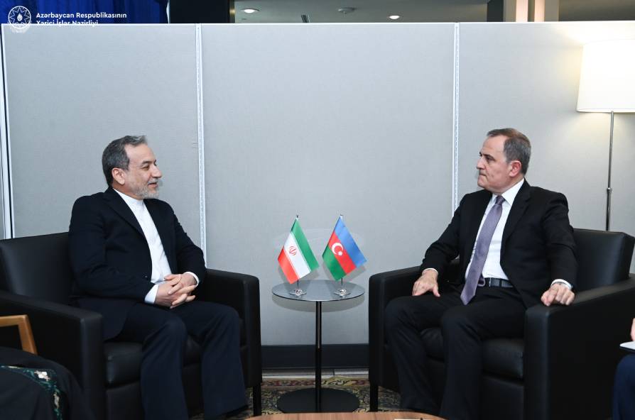 Նախիջևանում ԱԹՍ-ի միջադեպից հետո հեռախոսազրույց են ունեցել Իրանի ու Ադրբեջանի ԱԳ նախարարները