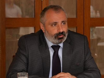 Հայաստանի եւ Ադրբեջանի միջեւ հարաբերությունների կարգավորումը Արցախի հաշվին չի կարող տեղի ունենալ․ ԼՂ ԱԳ նախարար