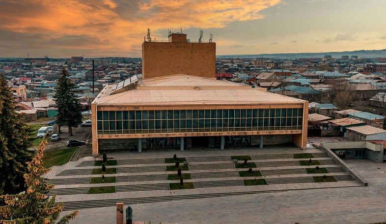 Կառավարությունը Գյումրու դրամատիկական թատրոնի պատուհանների փոխարինման համար հատկացրել է շուրջ 34 մլն դրամ