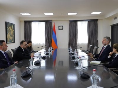 Դավիթ Կարապետյանը և Լատվիայի դեսպանն անդրադարձել են ՀՀ-ԵՄ վիզաների ազատականացման երկխոսությանը