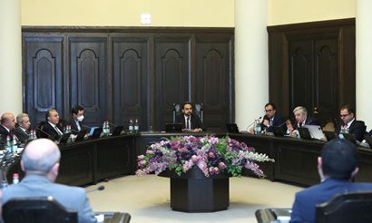 Պարետի ցուցումների կատարման վերահսկողությունը դրվել է մարզպետերի և Երևանի քաղաքապետի վրա