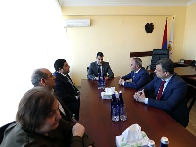 Քաղաքապետը ներկայացրել է Արաբկիր վարչական շրջանի նոր ղեկավարին