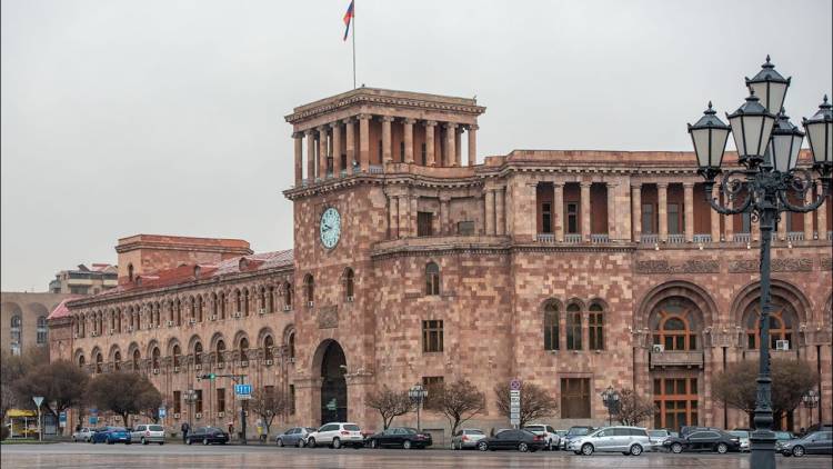 Վարչապետի աշխատակազմի համար նոր կահույք է ձեռք բերվել. մանրամասներ. «Հրապարակ»