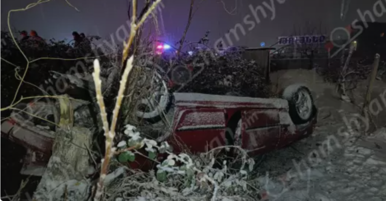 Երևան-Երասխ ավտոճանապարհին բախվել են «Mercedes»-ը և «BMW»-ն. կան տnւժածներ