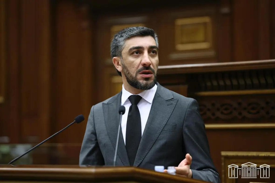 Ինձ լրիվ ձեռք է տալիս նման իրավական հիմքով ծառայությունից ազատելը, որպեսզի դասալիք չդառնա. Վիլեն Գաբրիելյանը՝ որդու մասին