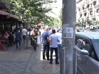 Թողե՛ք ապրանքս, ես կհավաքե՛մ, կգնա՛մ. քաղաքապետարանի աշխատողները առգրավեցին տարեց կնոջ մրգերը