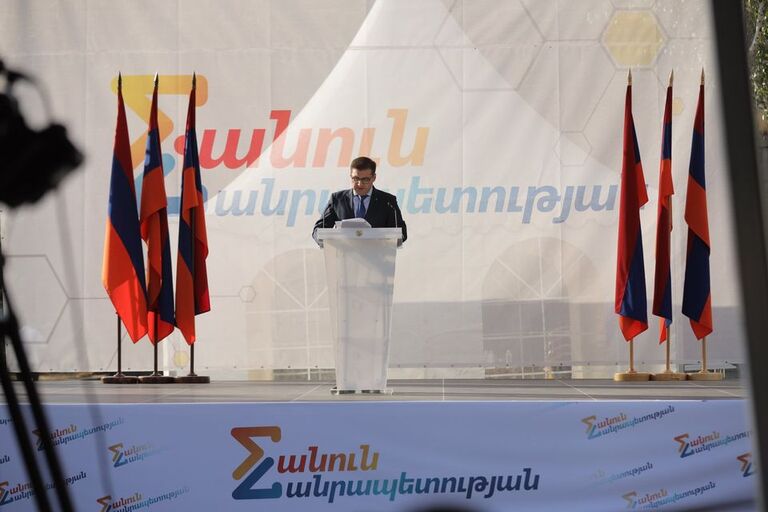 «Հանուն Հանրապետության» կուսակցությունը խստորեն դատապարտում է ՀՀ-ին որոշումներ պարտադրելու ցանկացած փորձ` դաշնակից համարվող երկրների երկդիմի դիրքորոշման պայմաններում