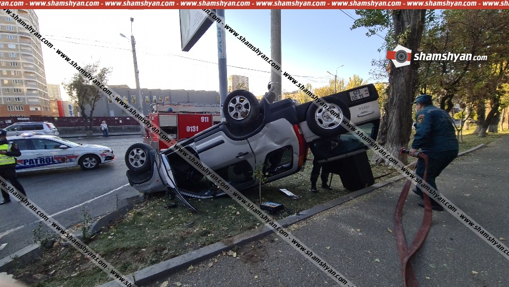 Երևանում բախվել են Honda Elysion-ն ու Honda CRV-ն, վերջինս գլխիվայր շրջվել է. կա վիրավոր