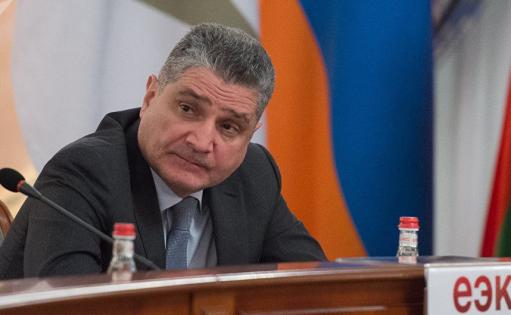 «Իրավունք». Նախկին վարչապետը չի պլստալու. առանցքային մեղադրյալ է լինելու հենց նա