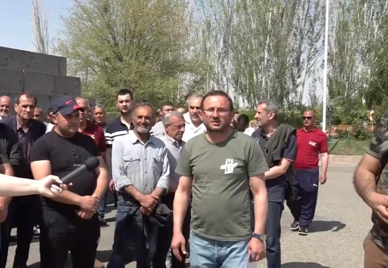 Մենք հնչեցնում ենք միասնականության զանգը հանուն Արցախի եւ Հայաստանի․ Գեղամ Մանուկյան