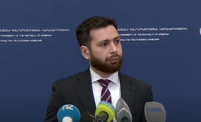 Այդ մասին պայմանագրում դրույթ չկա. ԱԳ փոխնախարարը՝ 300 հազար ադրբեջանցիների՝ ՀՀ-ում վերաբնակեցնելու մասին